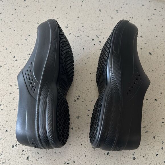 TredSafe Black Unisex Clogs Slip Resistant Size M8/W9 Non-Marking Slip-On Shoes - Picture 4 of 8